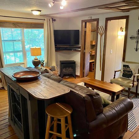 Convenient Cottage-Hot Tub, 4 Minutes To Dahlonega Luaran gambar