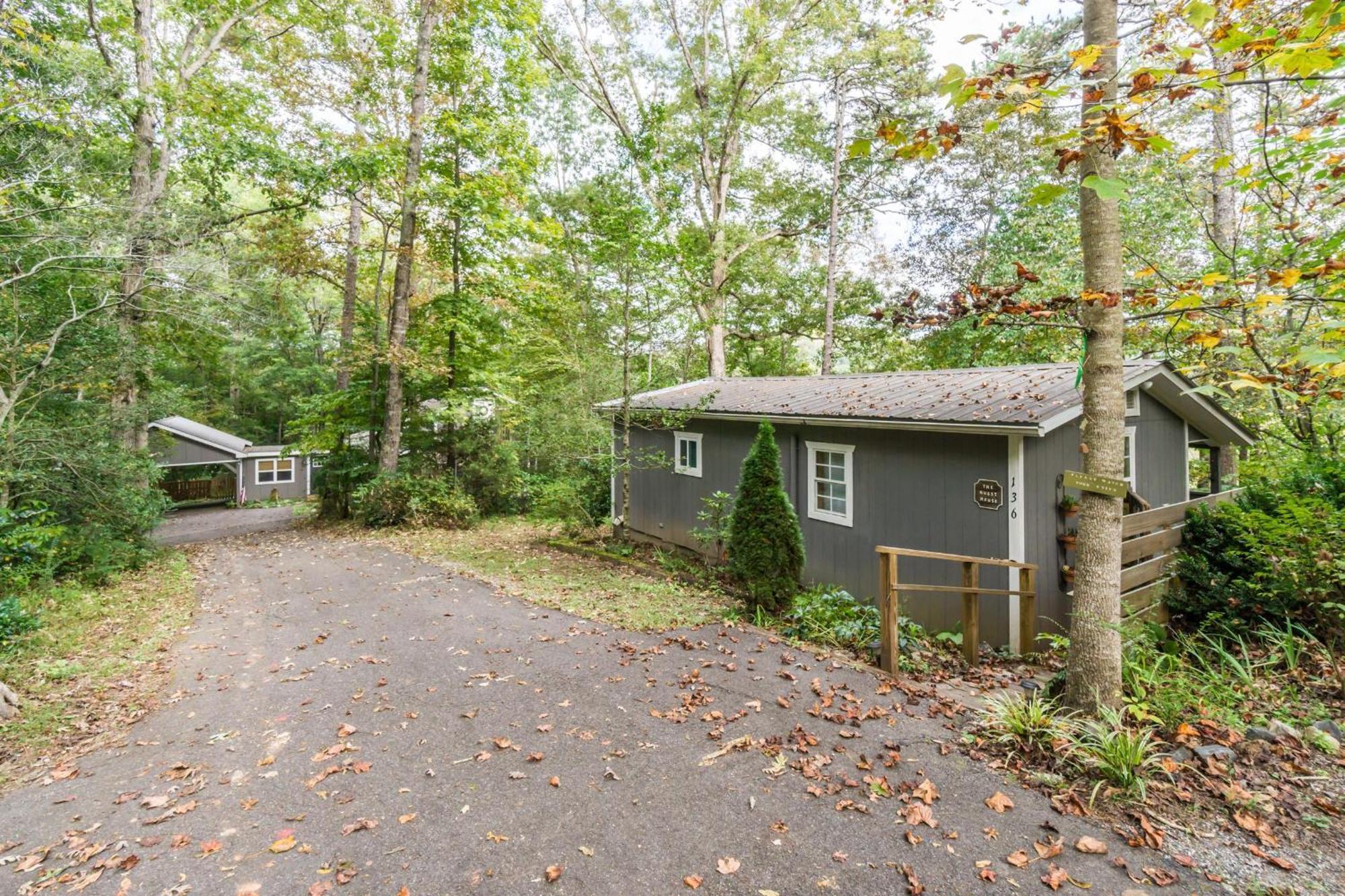Convenient Cottage-Hot Tub, 4 Minutes To Dahlonega Luaran gambar